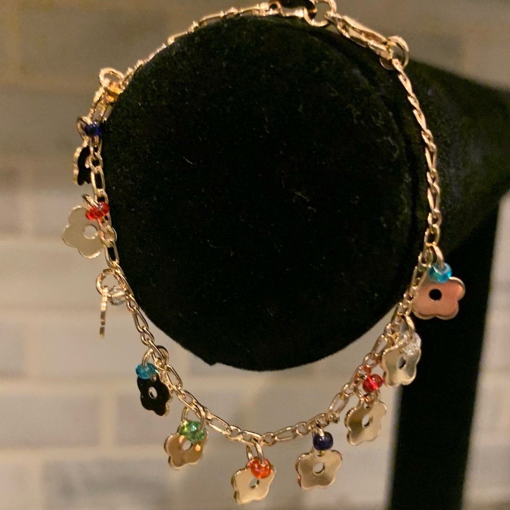 18k Gold Plated Flower Charm Bracelet with Multicolor beads / Approx. Length 6”